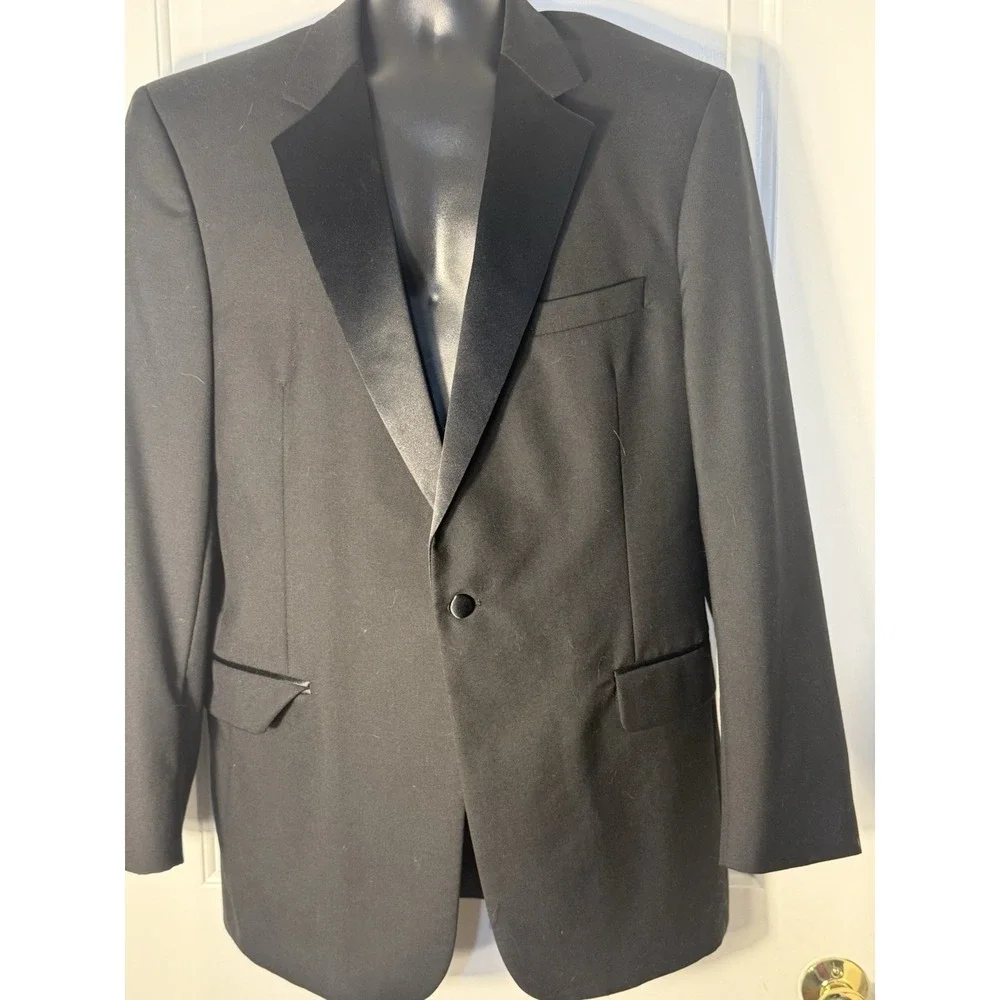 Jos‎ A Bank Formal Elegant Tuxedo Black Jacket Wool/ Satin Trim Sz 43L Wedding